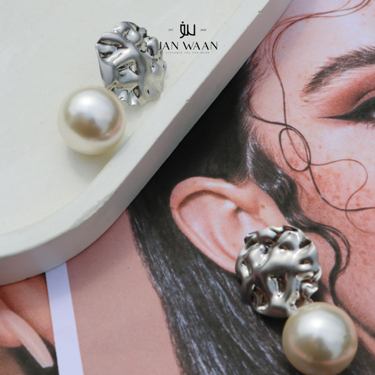 Cleopatra Studs Earrings