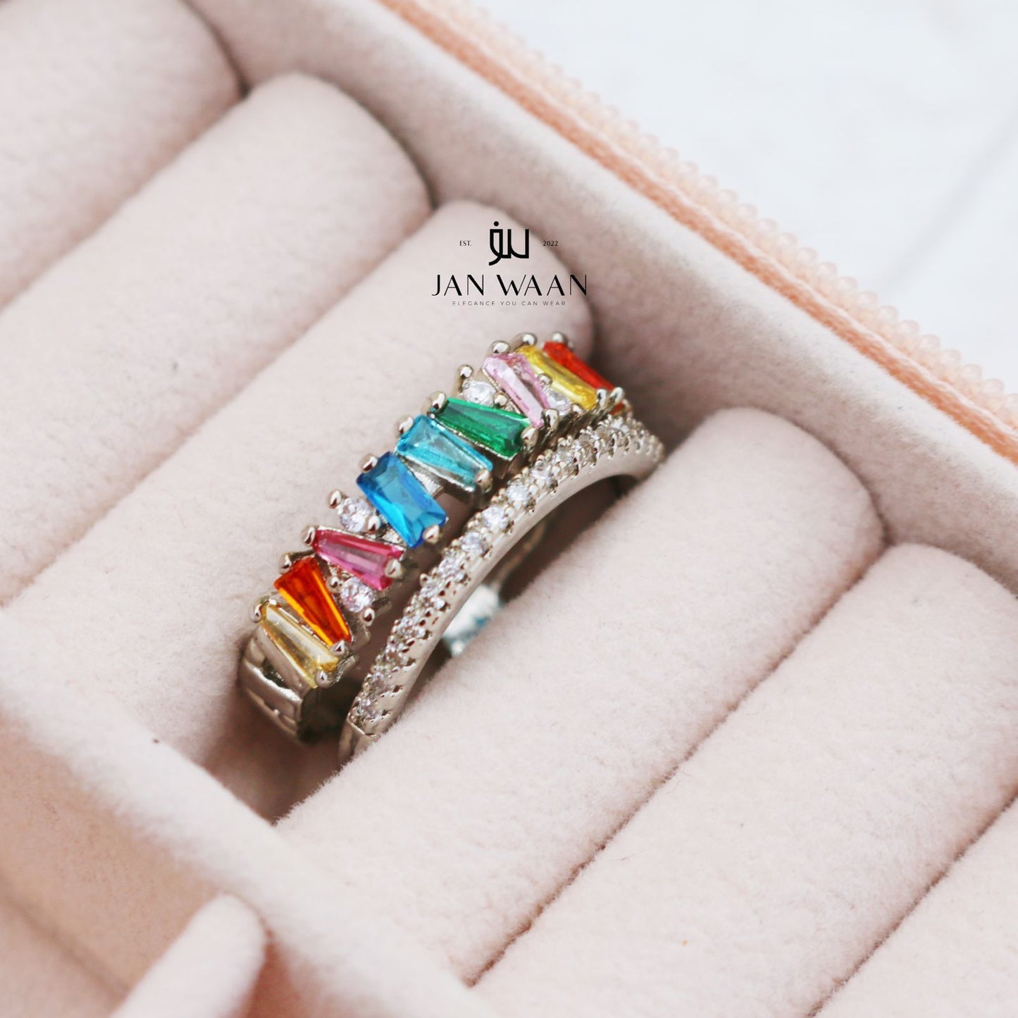 BOUJEE MULTICOLOR BAGUETTE BAND RING