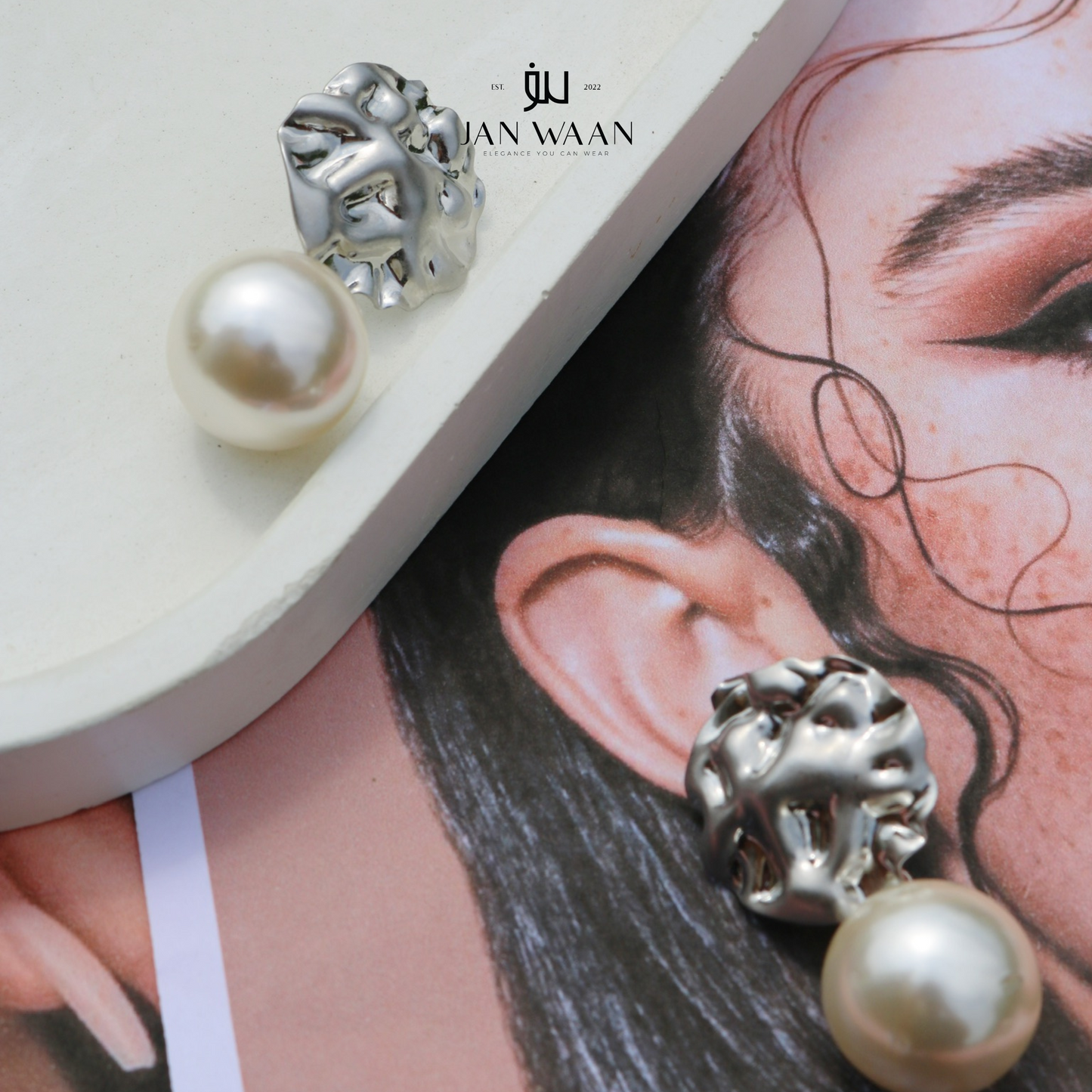 Cleopatra studs