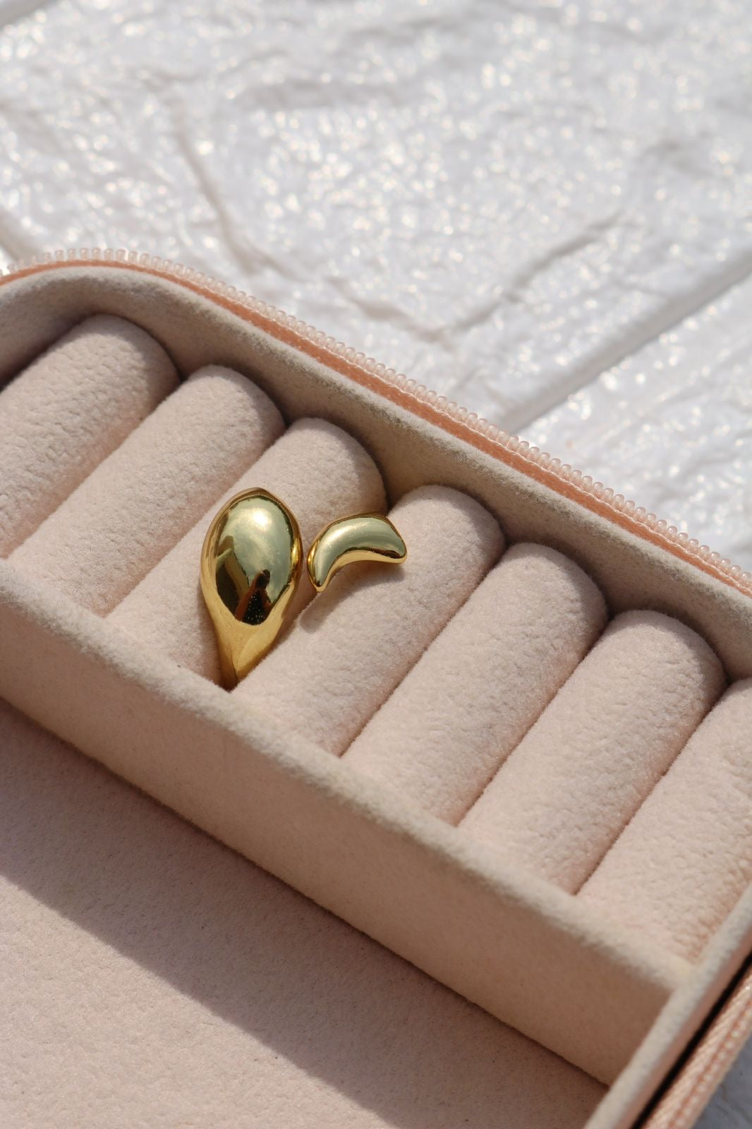 HAYAT STATEMENT RING