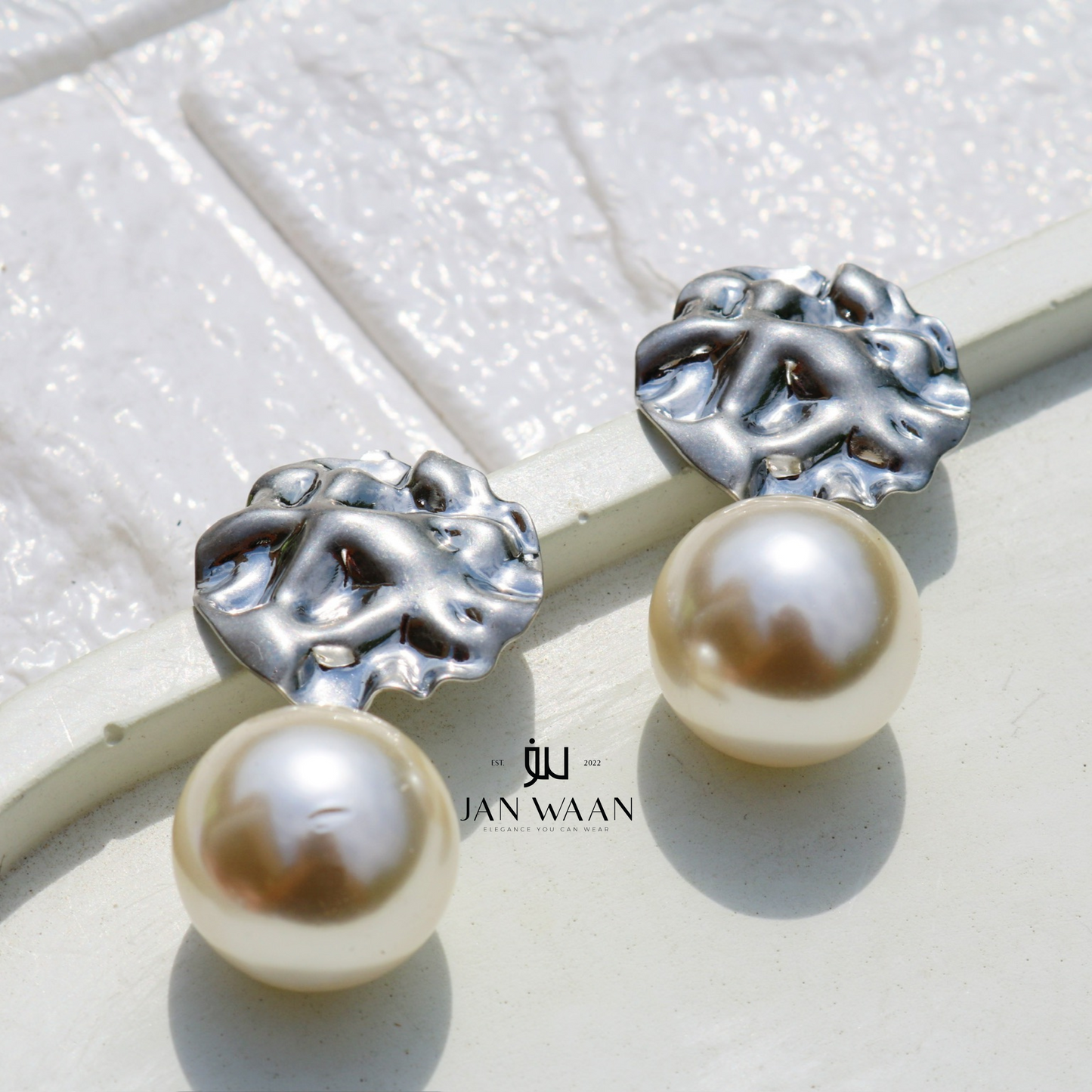 Cleopatra studs