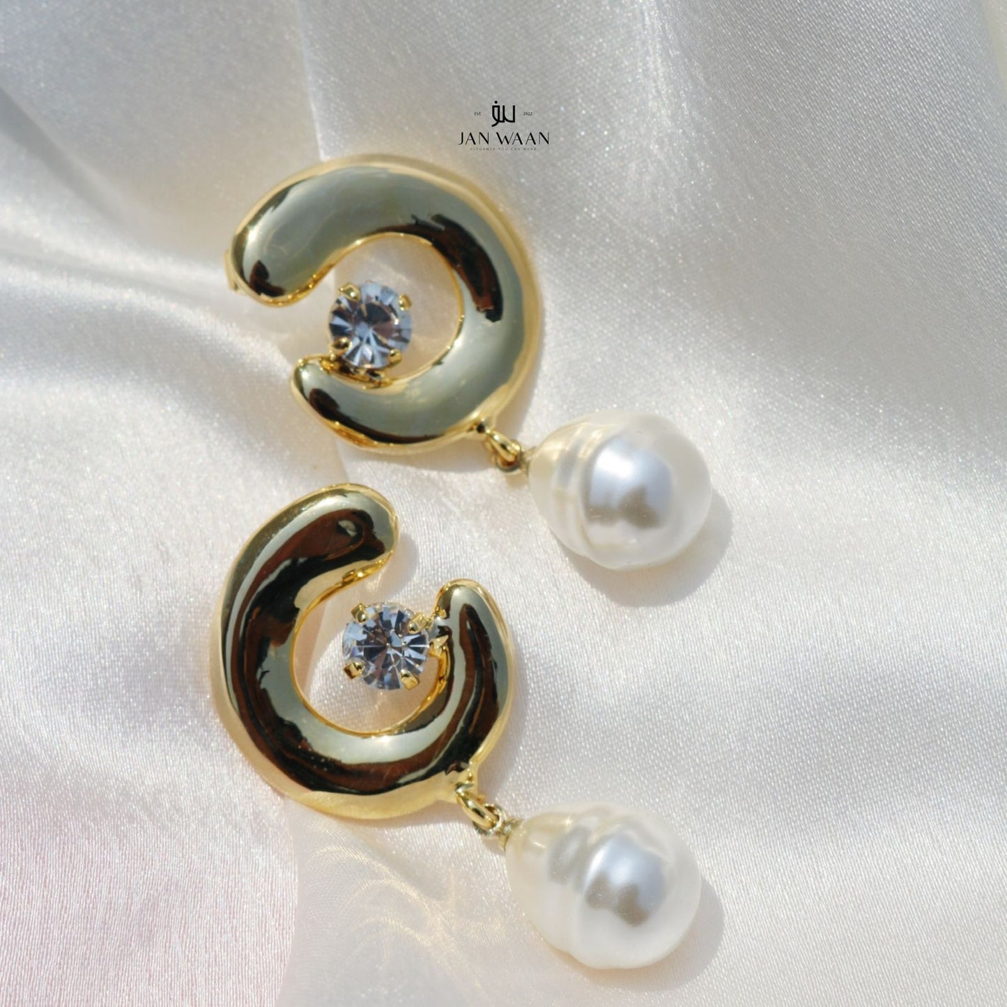 KIARA DROP EARRINGS