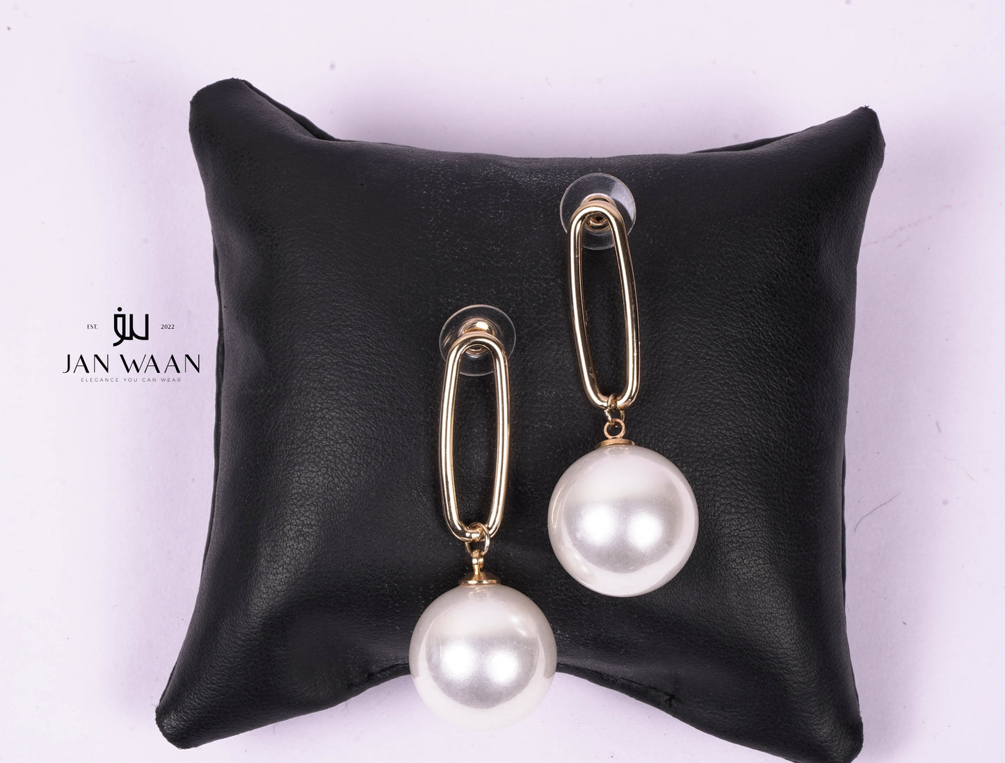 OVAL RING PEARL DROP EARRINGS