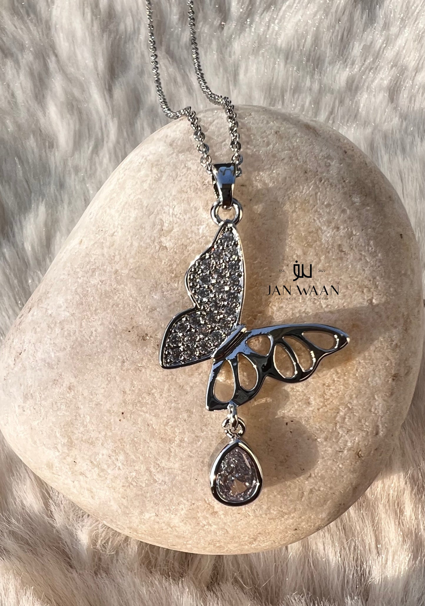 MIYAH BUTTERFLY NECKLACE